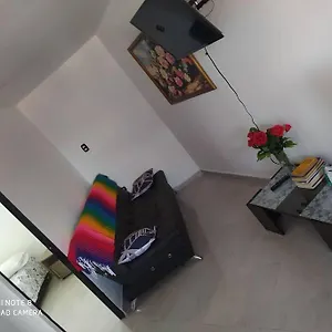 Apartamento Tranquilo Y Comodo Apartamento, Medellín